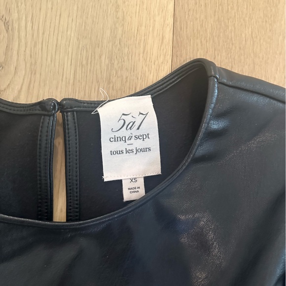 CINQ A SEPT faux leather blouse with puff sleeve - Picture 4 of 4